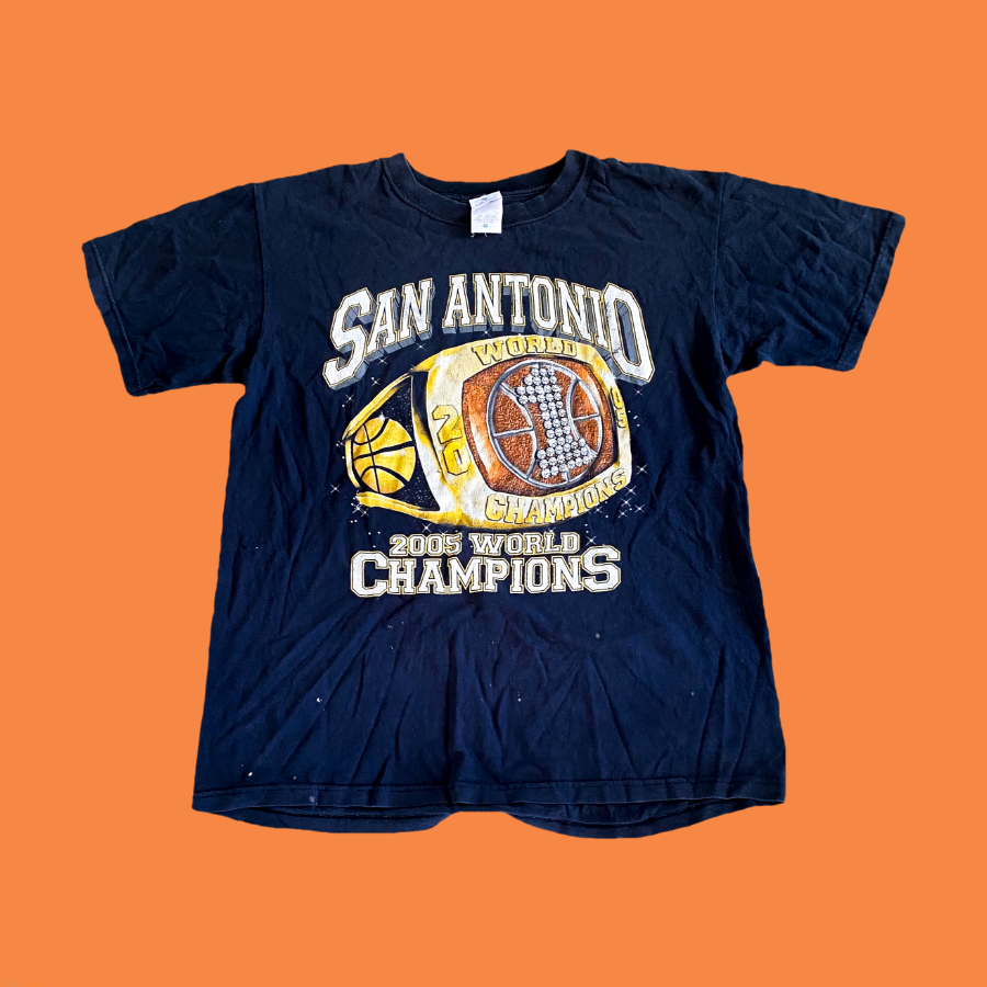 San Antonio Spurs ’05 Ring T-Shirt (M)